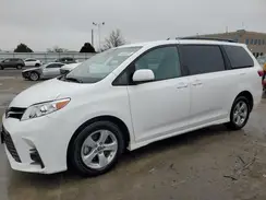 5TDKZ3DC5JS915834 2018 TOYOTA SIENNA