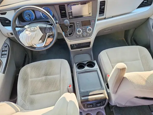 5TDKZ3DC5JS926381 2018 TOYOTA SIENNA - Image 8