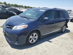 5TDKZ3DC5JS940670 2018 TOYOTA SIENNA