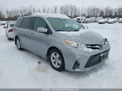 5TDKZ3DC5JS941785 2018 TOYOTA SIENNA