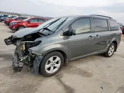 5TDKZ3DC5JS951815 2018 TOYOTA SIENNA