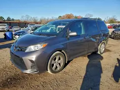5TDKZ3DC5JS955704 2018 TOYOTA SIENNA