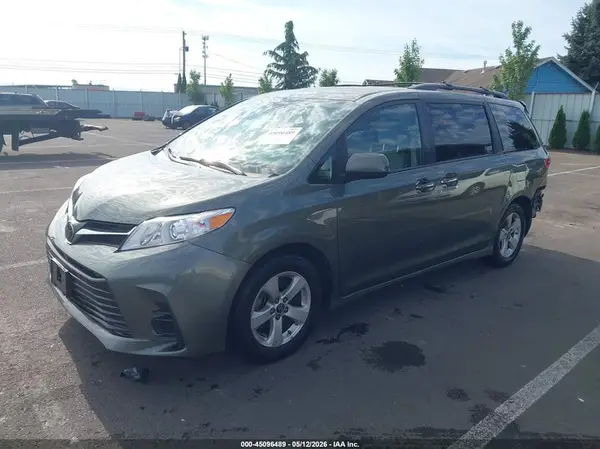 5TDKZ3DC5LS025966 2020 TOYOTA SIENNA - Image 2