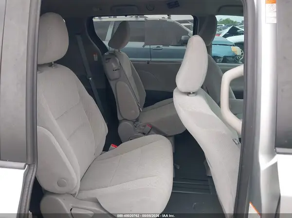 5TDKZ3DC5LS039012 2020 TOYOTA SIENNA - Image 8