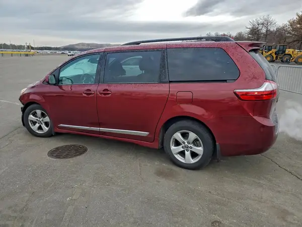 5TDKZ3DC5LS050530 2020 TOYOTA SIENNA - Image 2