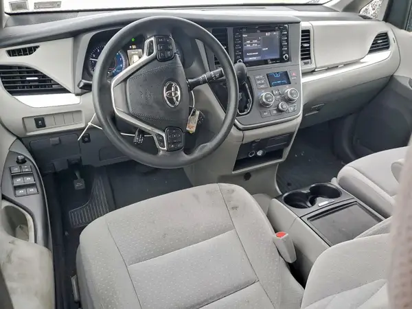 5TDKZ3DC5LS050530 2020 TOYOTA SIENNA - Image 8