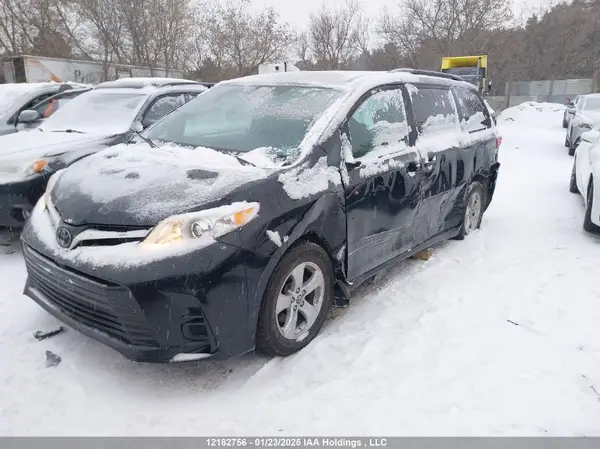 5TDKZ3DC5LS052455 2020 TOYOTA SIENNA - Image 2