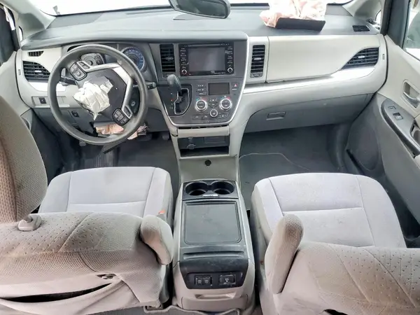 5TDKZ3DC5LS061706 2020 TOYOTA SIENNA - Image 8