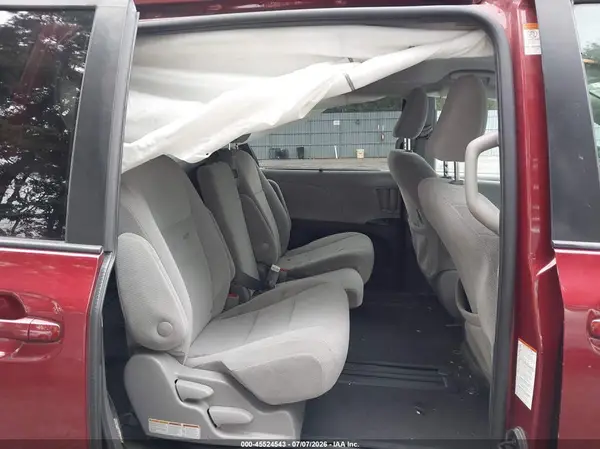 5TDKZ3DC5LS068364 2020 TOYOTA SIENNA - Image 8