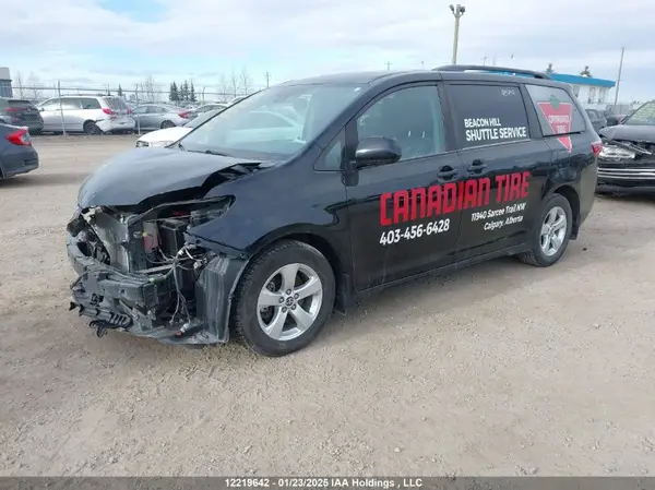 5TDKZ3DC5LS080529 2020 TOYOTA SIENNA - Image 2