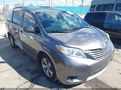5TDKZ3DC6HS771592 2017 TOYOTA SIENNA