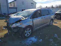 5TDKZ3DC6HS772810 2017 TOYOTA SIENNA