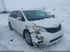 5TDKZ3DC6HS795360 2017 TOYOTA SIENNA