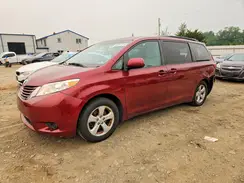 5TDKZ3DC6HS810973 2017 TOYOTA SIENNA