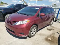 5TDKZ3DC6HS811217 2017 TOYOTA SIENNA