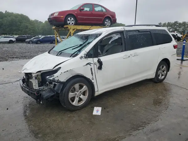 5TDKZ3DC6HS823609 2017 TOYOTA SIENNA