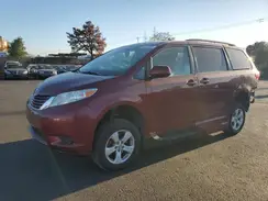 5TDKZ3DC6HS825022 2017 TOYOTA SIENNA