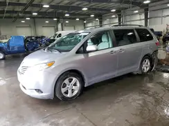 5TDKZ3DC6HS830883 2017 TOYOTA SIENNA