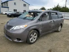 5TDKZ3DC6HS846050 2017 TOYOTA SIENNA