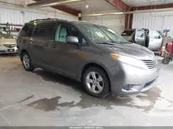 5TDKZ3DC6HS849725 2017 TOYOTA SIENNA