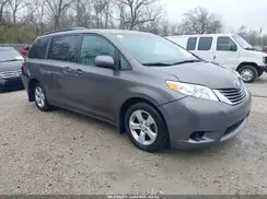 5TDKZ3DC6HS881378 2017 TOYOTA SIENNA