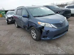 5TDKZ3DC6HS889187 2017 TOYOTA SIENNA