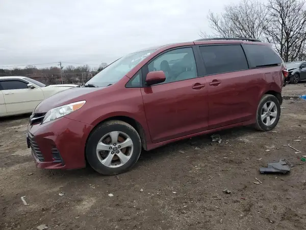 5TDKZ3DC6JS906091 2018 TOYOTA SIENNA - Image 1