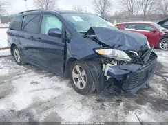 5TDKZ3DC6JS906320 2018 TOYOTA SIENNA