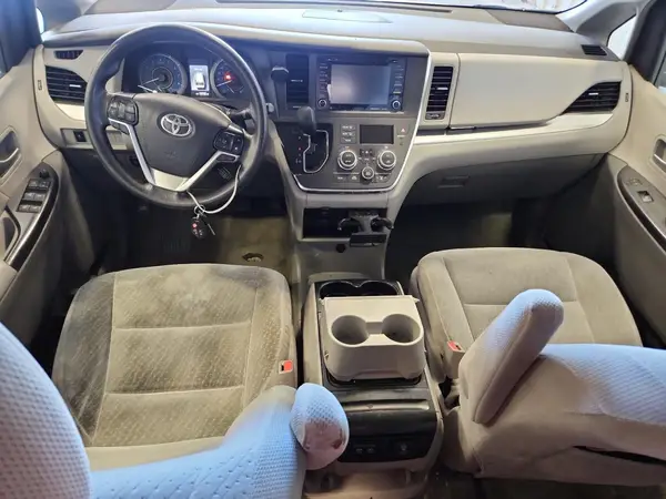 5TDKZ3DC6JS907290 2018 TOYOTA SIENNA - Image 8