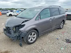 5TDKZ3DC6JS917401 2018 TOYOTA SIENNA