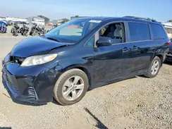 5TDKZ3DC6JS922453 2018 TOYOTA SIENNA