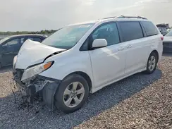 5TDKZ3DC6JS936420 2018 TOYOTA SIENNA