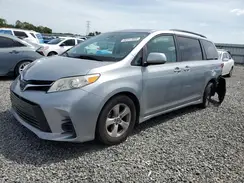 5TDKZ3DC6JS950530 2018 TOYOTA SIENNA