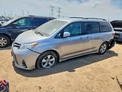 5TDKZ3DC6JS953833 2018 TOYOTA SIENNA
