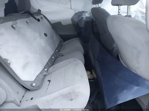 5TDKZ3DC6JS959485 2018 TOYOTA SIENNA - Image 8
