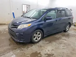 5TDKZ3DC6JS960068 2018 TOYOTA SIENNA