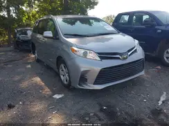 5TDKZ3DC6JS960197 2018 TOYOTA SIENNA