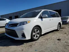 5TDKZ3DC6JS965349 2018 TOYOTA SIENNA