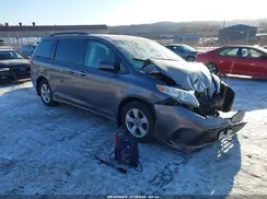 5TDKZ3DC6KS009399 2019 TOYOTA SIENNA