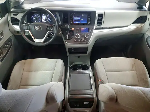 5TDKZ3DC6KS010293 2019 TOYOTA SIENNA - Image 8