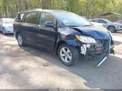 5TDKZ3DC6KS019804 2019 TOYOTA SIENNA