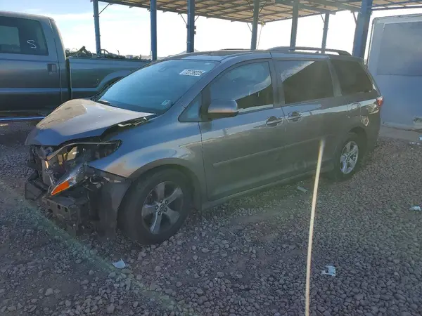 5TDKZ3DC6LS031226 2020 TOYOTA SIENNA - Image 1
