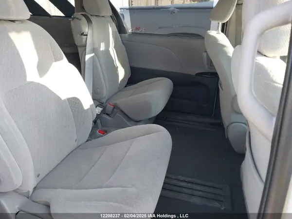 5TDKZ3DC6LS036278 2020 TOYOTA SIENNA - Image 8