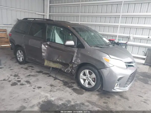 5TDKZ3DC6LS053310 2020 TOYOTA SIENNA - Image 1