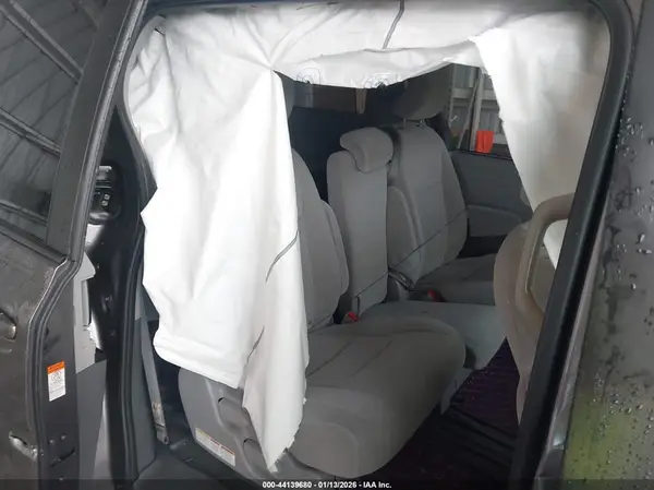 5TDKZ3DC6LS053310 2020 TOYOTA SIENNA - Image 8