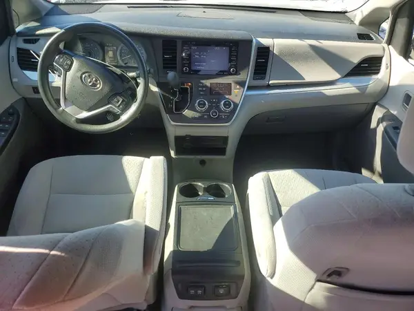 5TDKZ3DC6LS060094 2020 TOYOTA SIENNA - Image 8