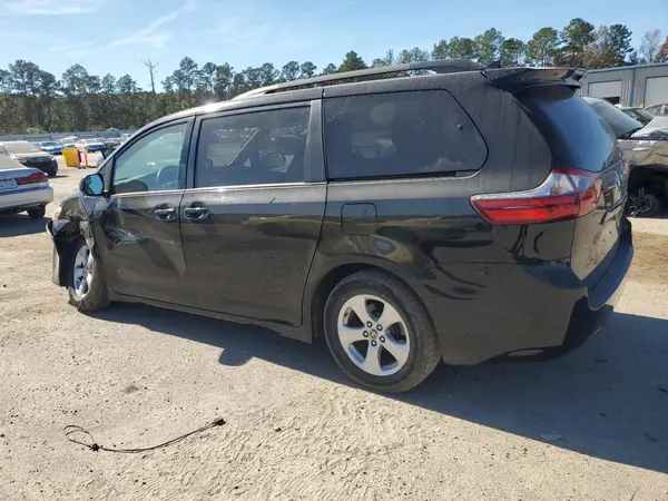 5TDKZ3DC6LS082922 2020 TOYOTA SIENNA - Image 2