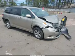 5TDKZ3DC7HS766949 2017 TOYOTA SIENNA