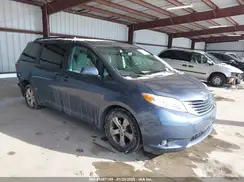 5TDKZ3DC7HS785727 2017 TOYOTA SIENNA