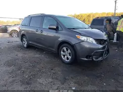5TDKZ3DC7HS798123 2017 TOYOTA SIENNA